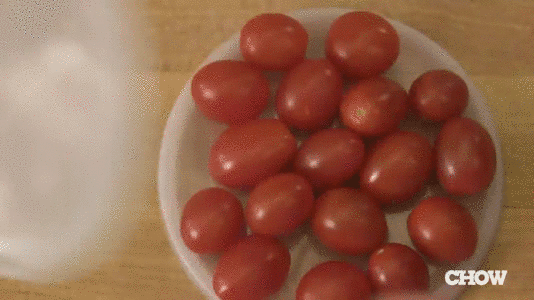 tomaatjes snijden